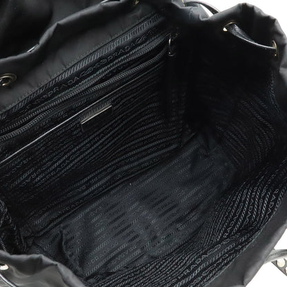 プラダ トライアングルロゴ ナイロン レザー リュックサック