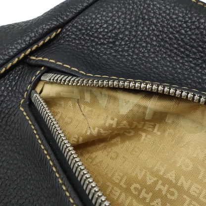 シャネル レザーショルダーバッグ