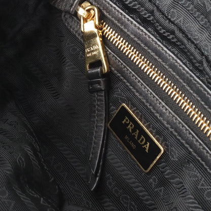 プラダ Re-Nylon ショルダーバッグ