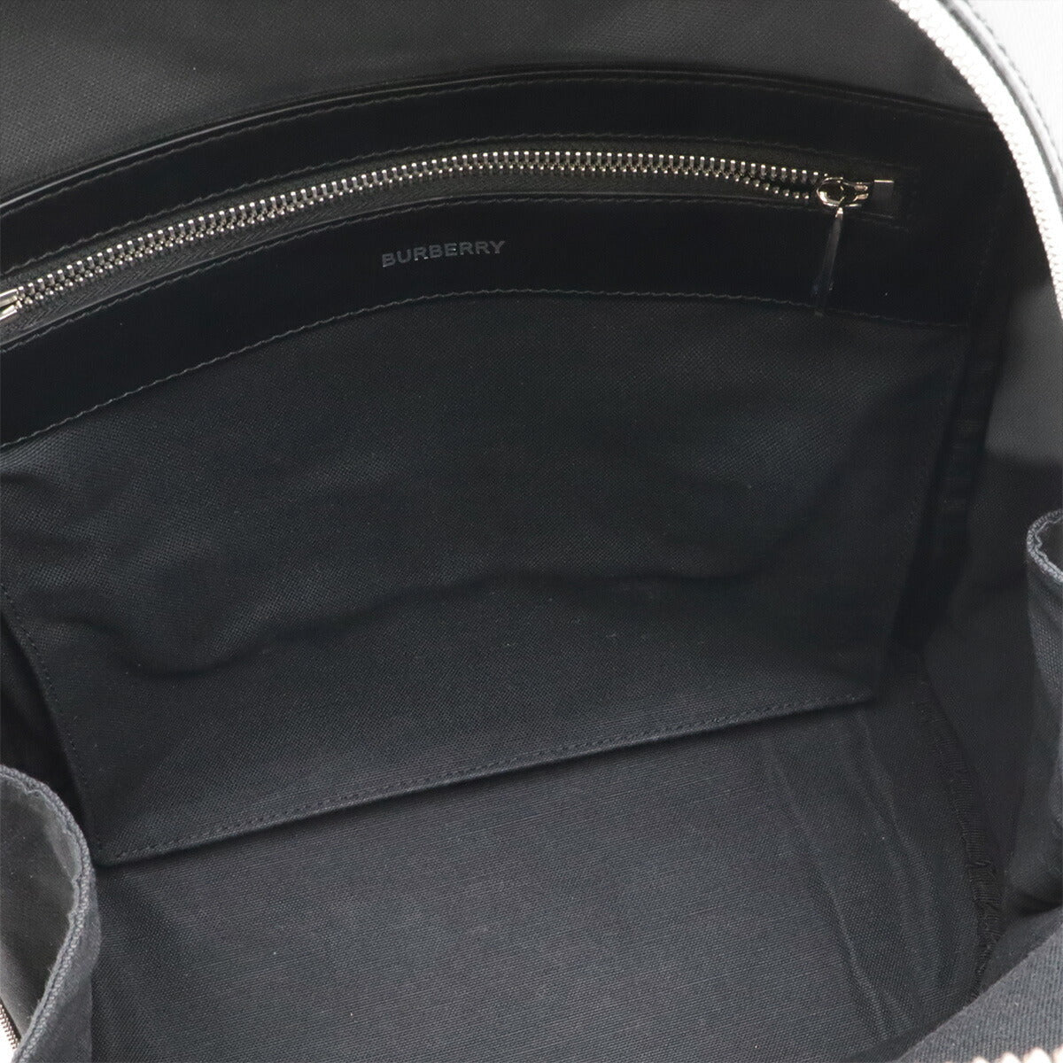 バーバリー ROCCO ナイロンキャンバス カーフレザー バックパック