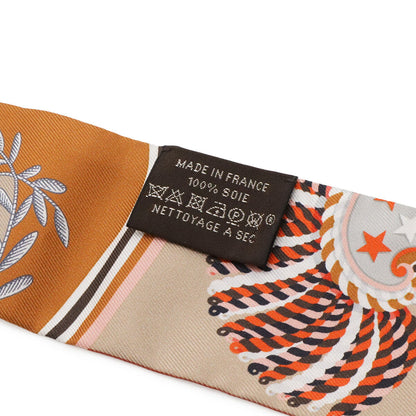 エルメス Epaulettes de Gala シルクスカーフ