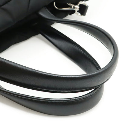 プラダ Re Nylon トートバッグ
