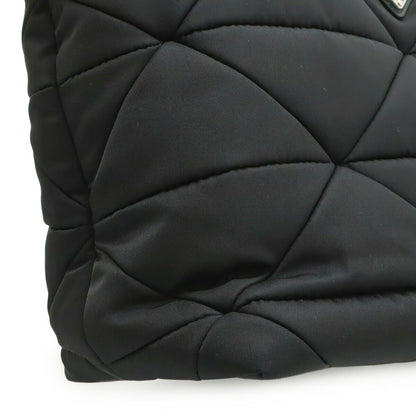 プラダ Re Nylon トートバッグ