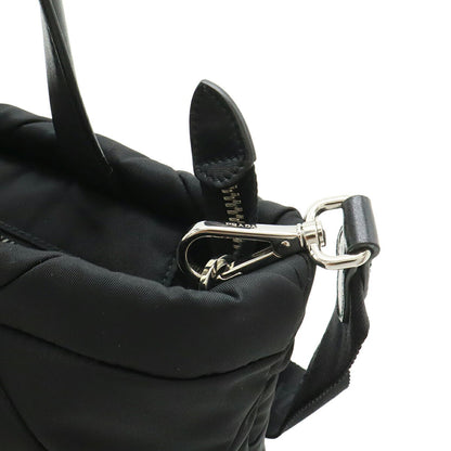 プラダ Re Nylon トートバッグ