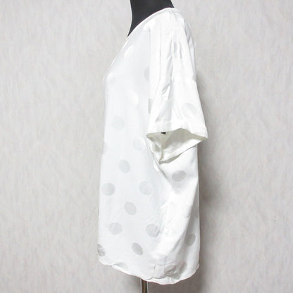 イブルース ドット柄ショートスリーブカットソー