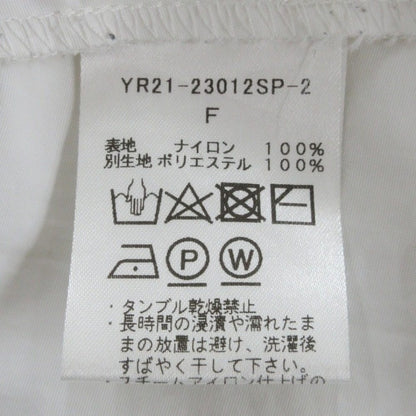 yori フラット カラー ペプラム ブラウス
