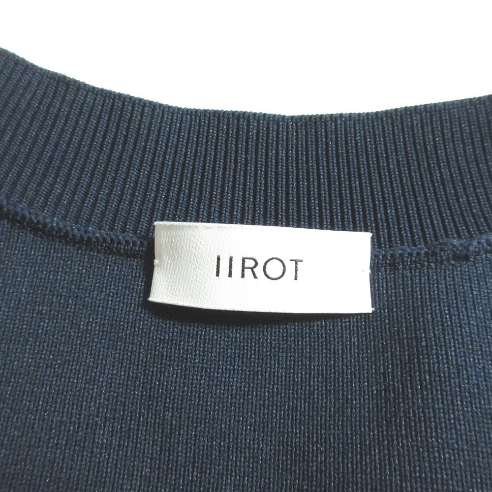 イロット Dry touch Vネックニットプルオーバー