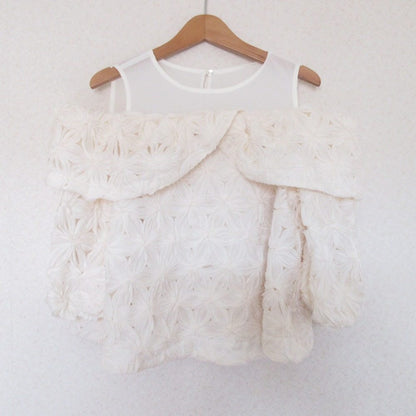 NATURAL BEAUTY BASIC オフショルダー フラワー ブラウス
