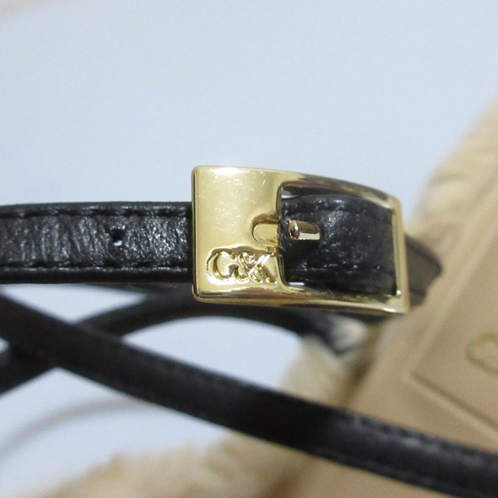 CHARLES & KEITH ナッパシープレザー サンダル