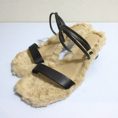 CHARLES & KEITH ナッパシープレザー サンダル