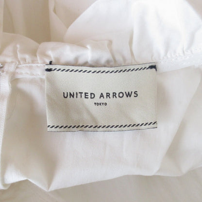 UNITED ARROWS サテンフリルギャザーフレンチスリーブブラウス