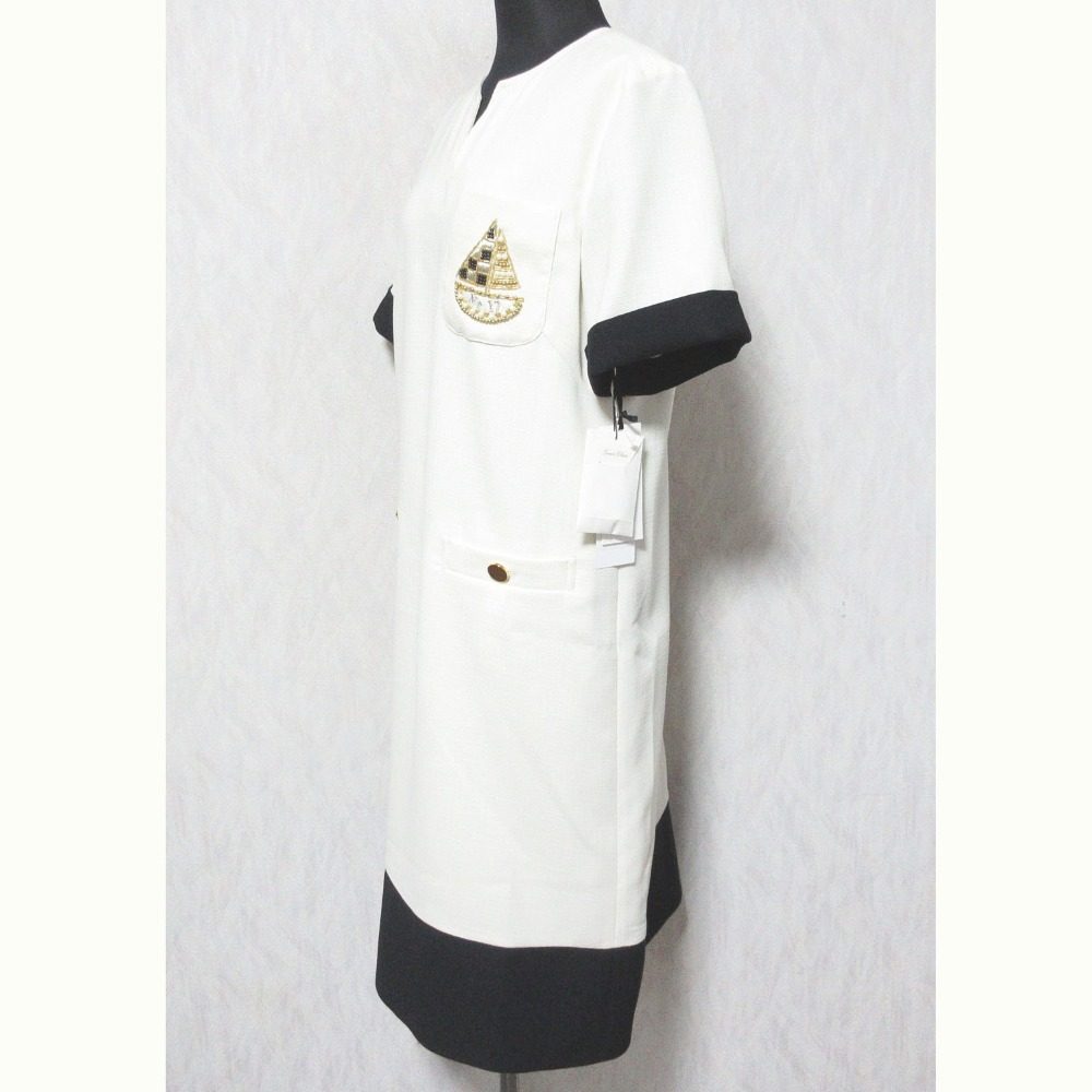 グレース クラス ビジュー エンブレム ドレス
