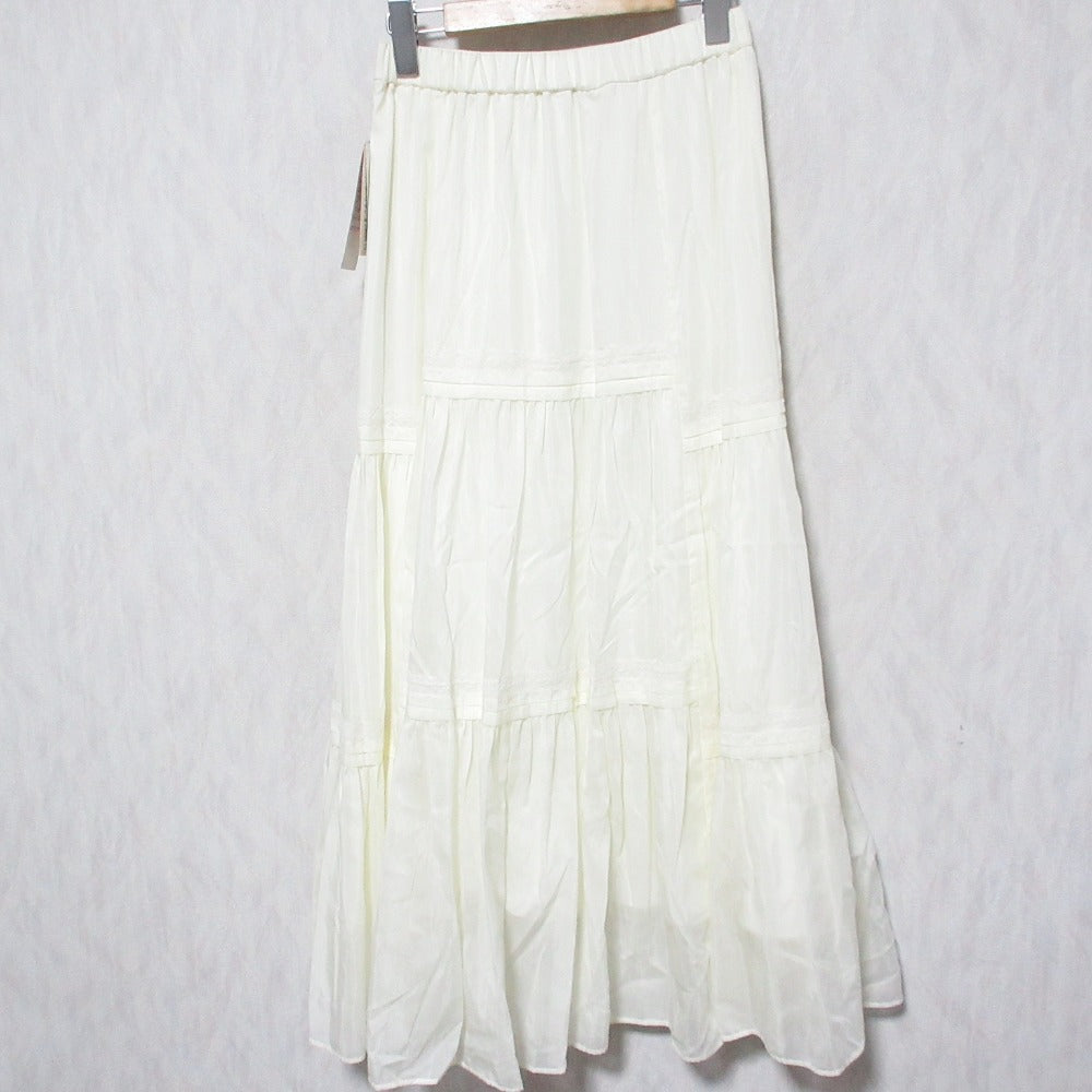 GRACE CONTINENTAL Gather Lace Long Skirt