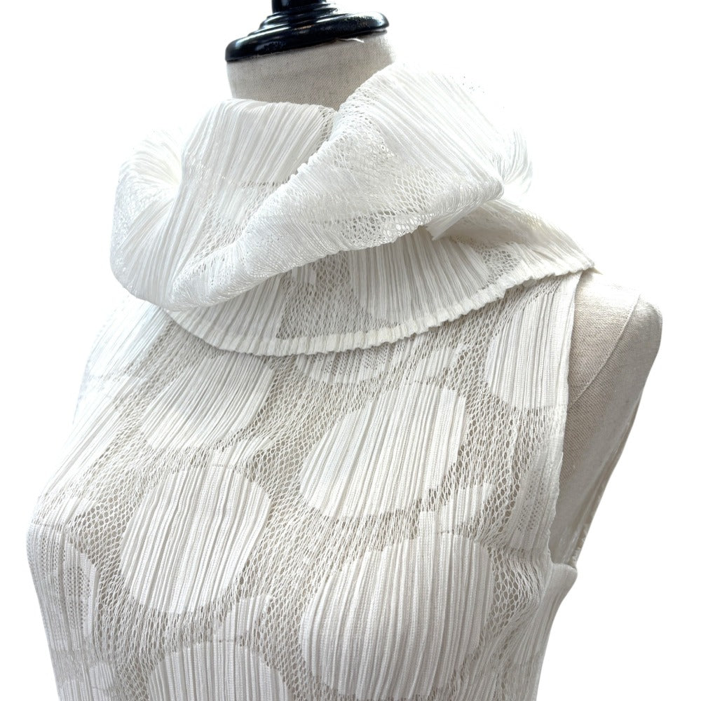 PLEATS PLEASE フルーツ柄プリーツノースリーブタートルネックブラウス