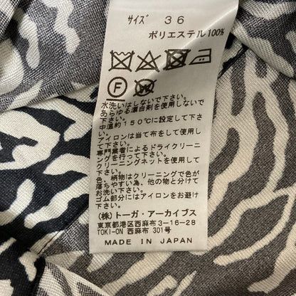 TOGA PULLA プリントショートスリーブバックオープンシャツ
