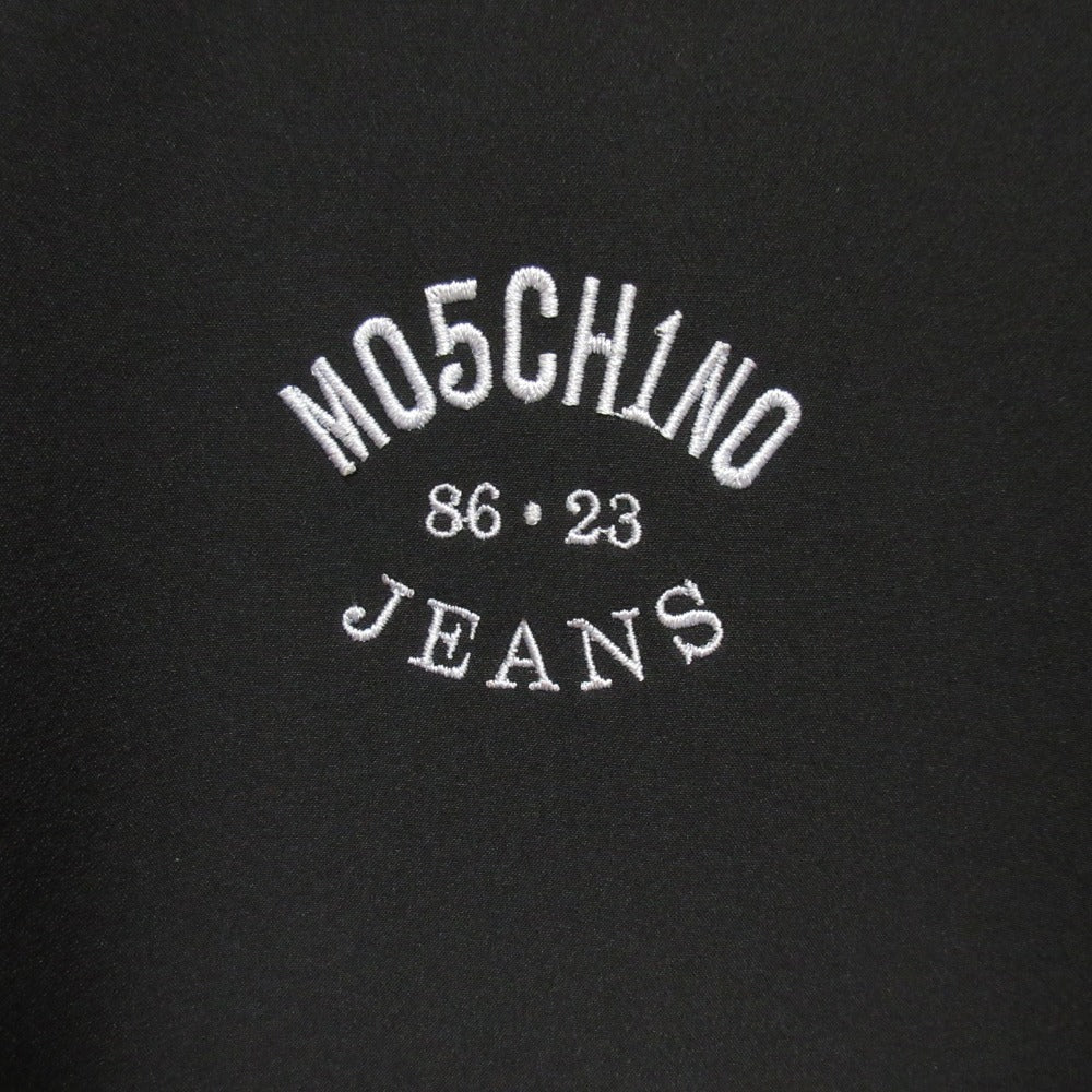 モスキーノ ジーンズ ロゴ刺繍Tシャツ