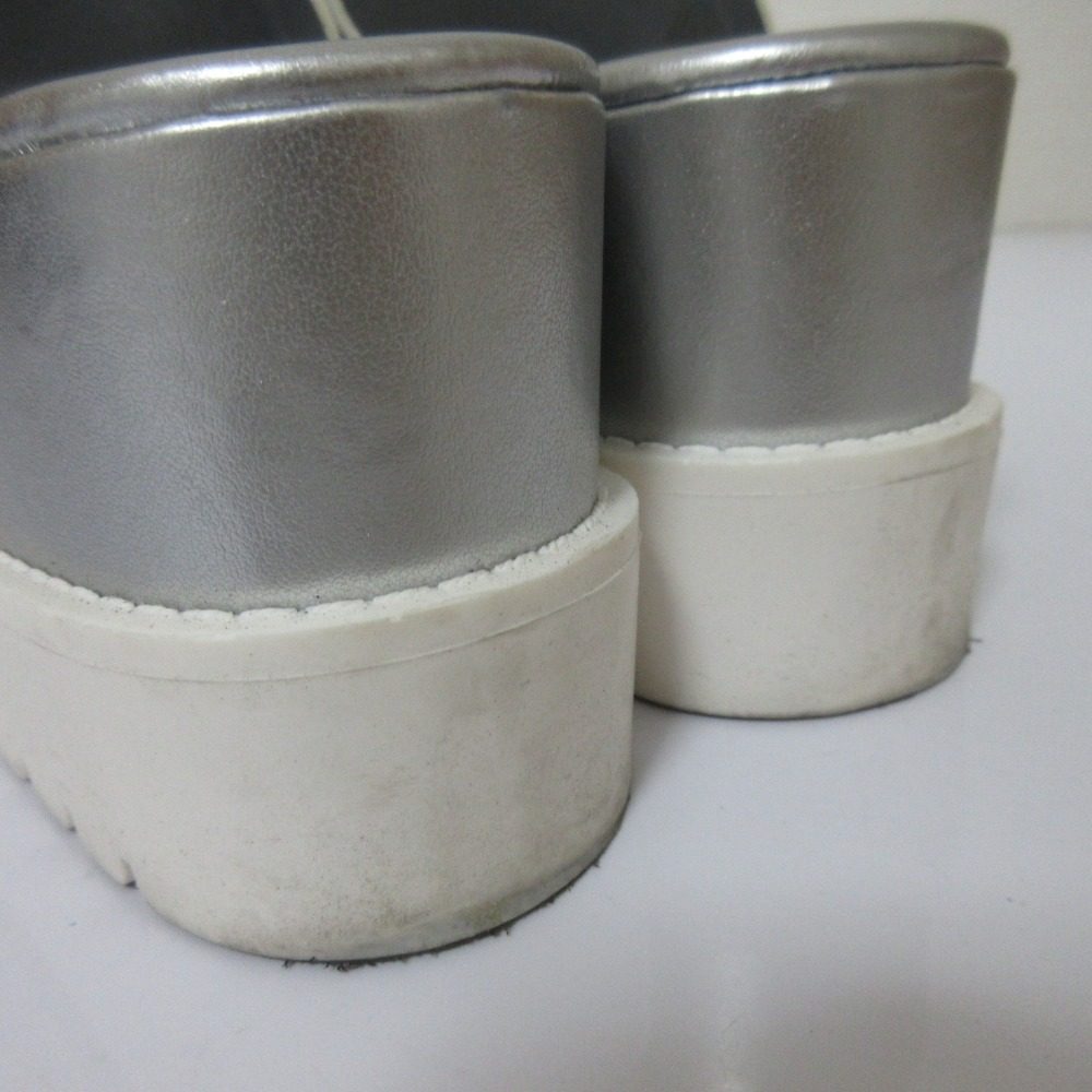 カレンリップス レザーサンダル