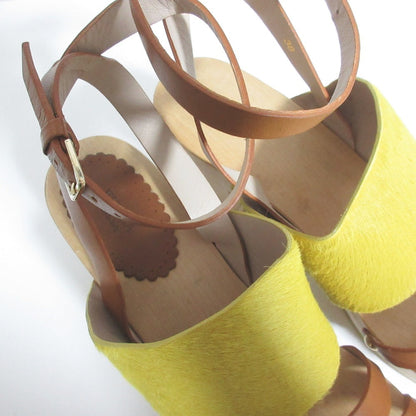 フルラ ヘアカーフ レザー ウッド ヒール サンダル