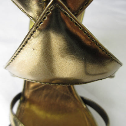 プラダ クロス ストラップ レザー サンダル