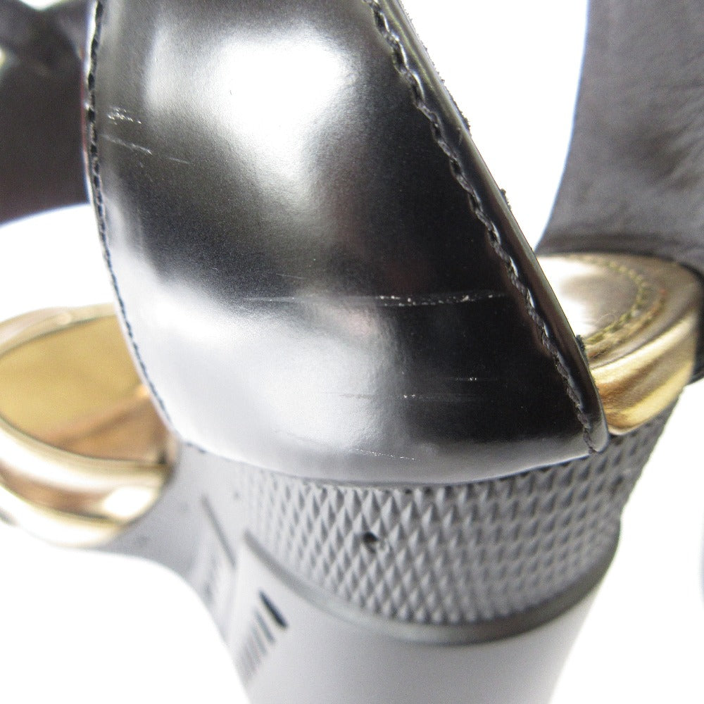 プラダ クロス ストラップ レザー サンダル