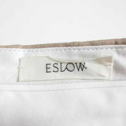 ESLOWテーパードタックパンツ