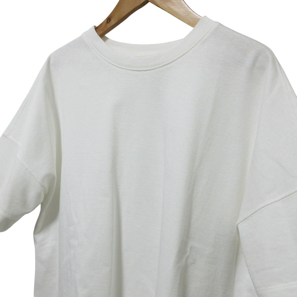 ヨリ Solid Back Flare Tee コットンTシャツ