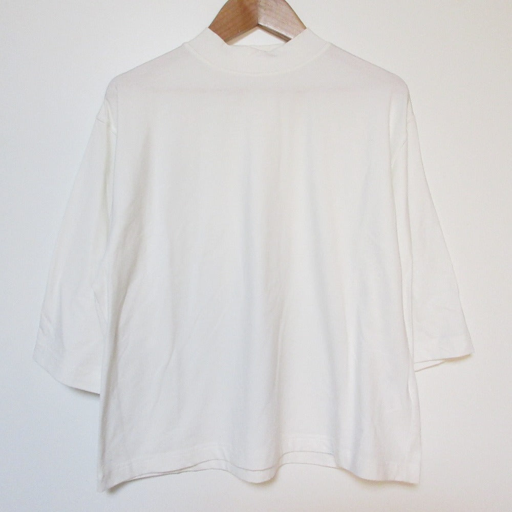 クラネ ハイネックTシャツ