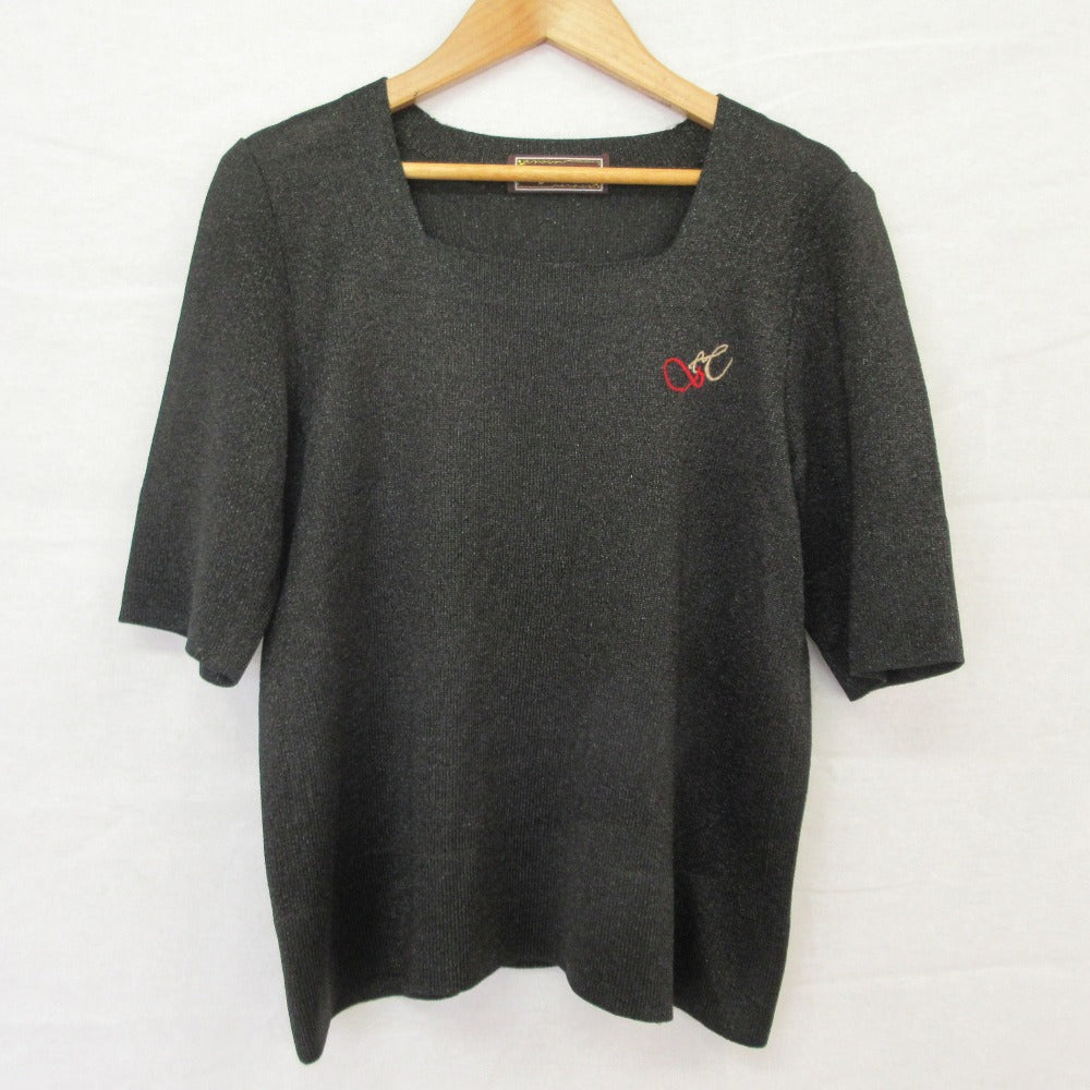 トヨコサイトウ 刺繍ニットカットソー