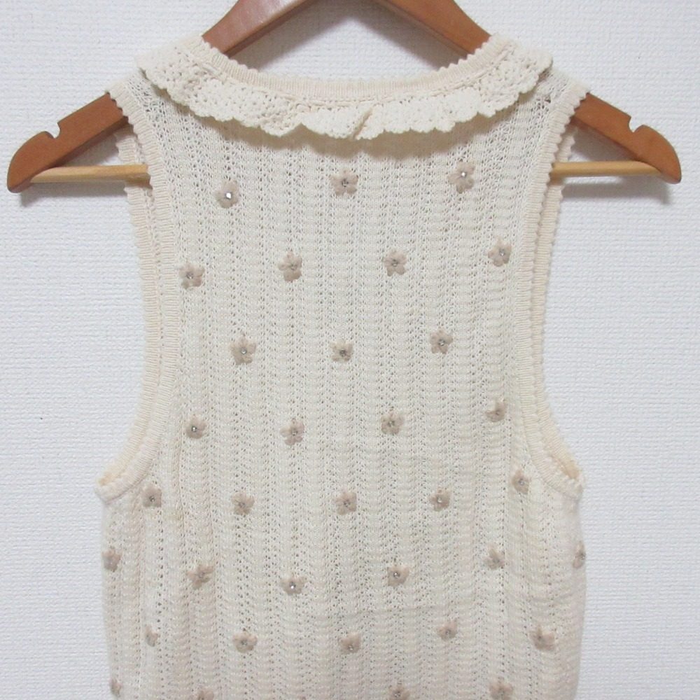 ピンクハウス フラワー刺繍ニットベスト