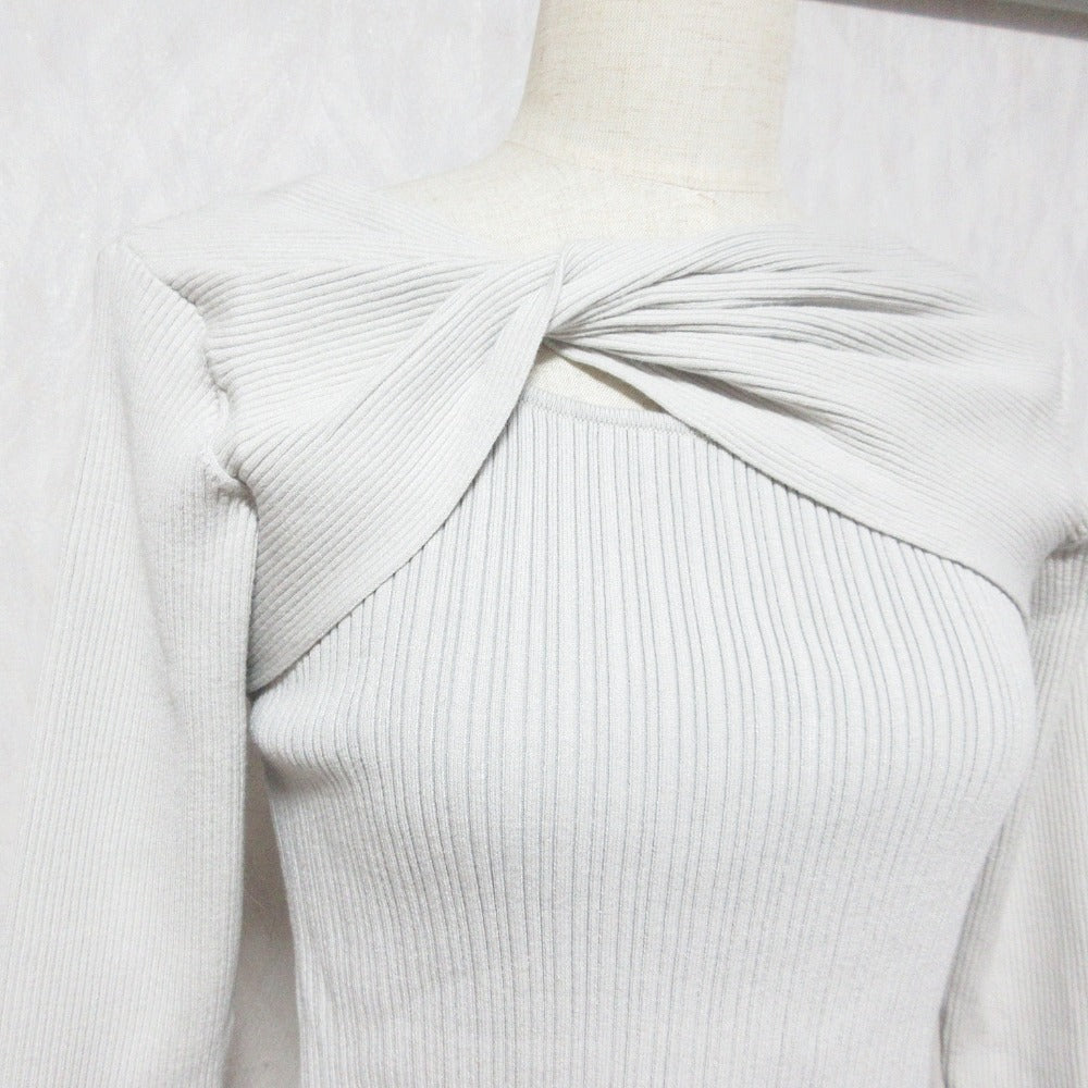 ハーリップトゥ Twist Cut-Out Rib Knit トップス