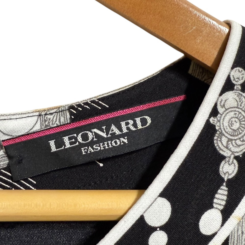 LEONARD FASHION アクセサリープリント カンカンストレッチ プルオーバーブラウス