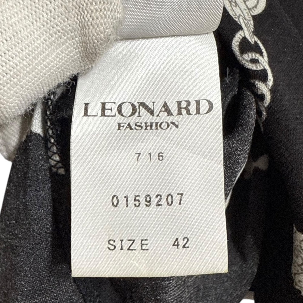 LEONARD FASHION アクセサリープリント カンカンストレッチ プルオーバーブラウス