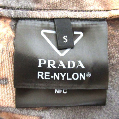 プラダ Re-Nylon 半袖オープンカラーシャツ