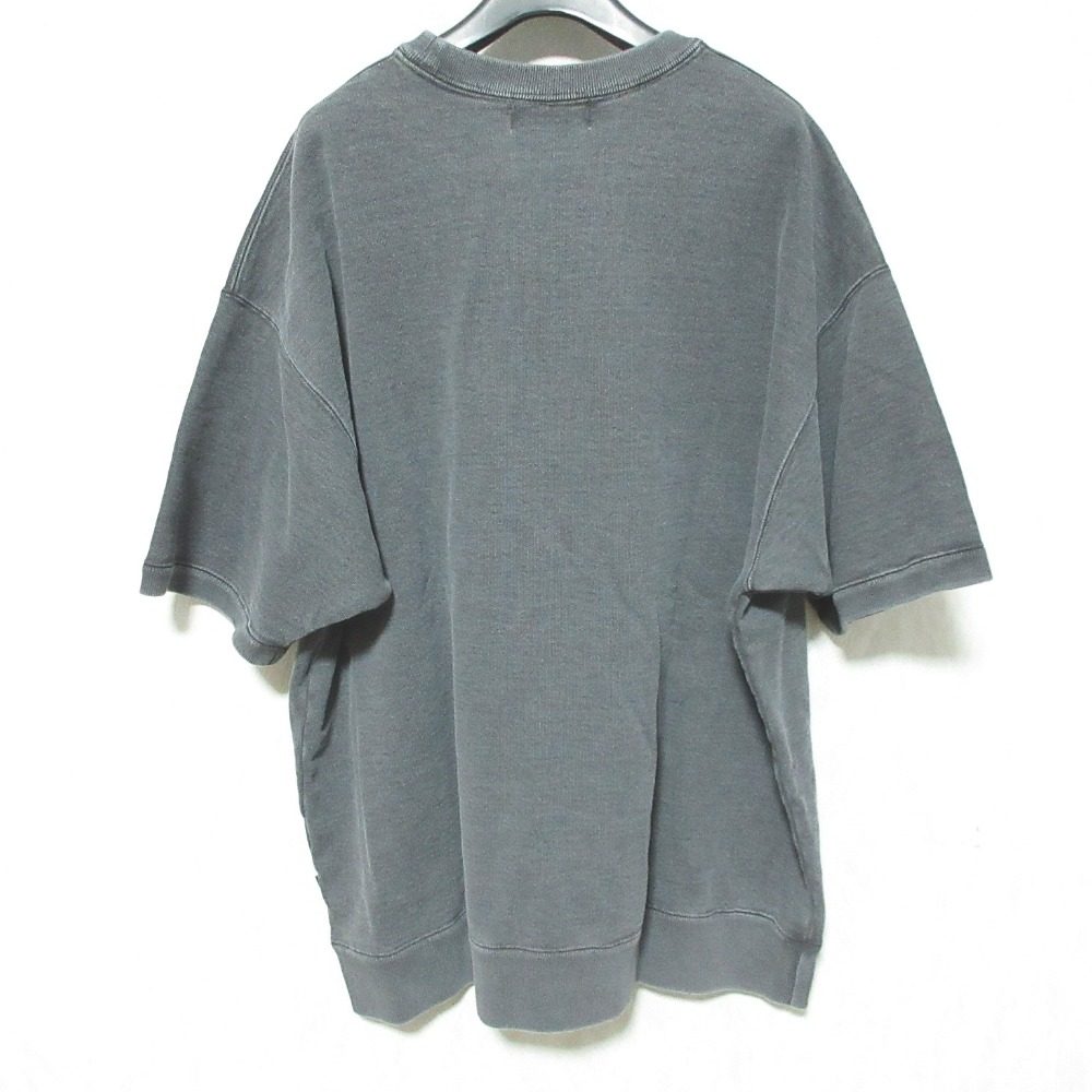 ゴッドセレクショントリプルエックス 半袖スウェットシャツ