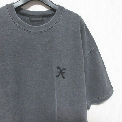 ゴッドセレクショントリプルエックス 半袖スウェットシャツ