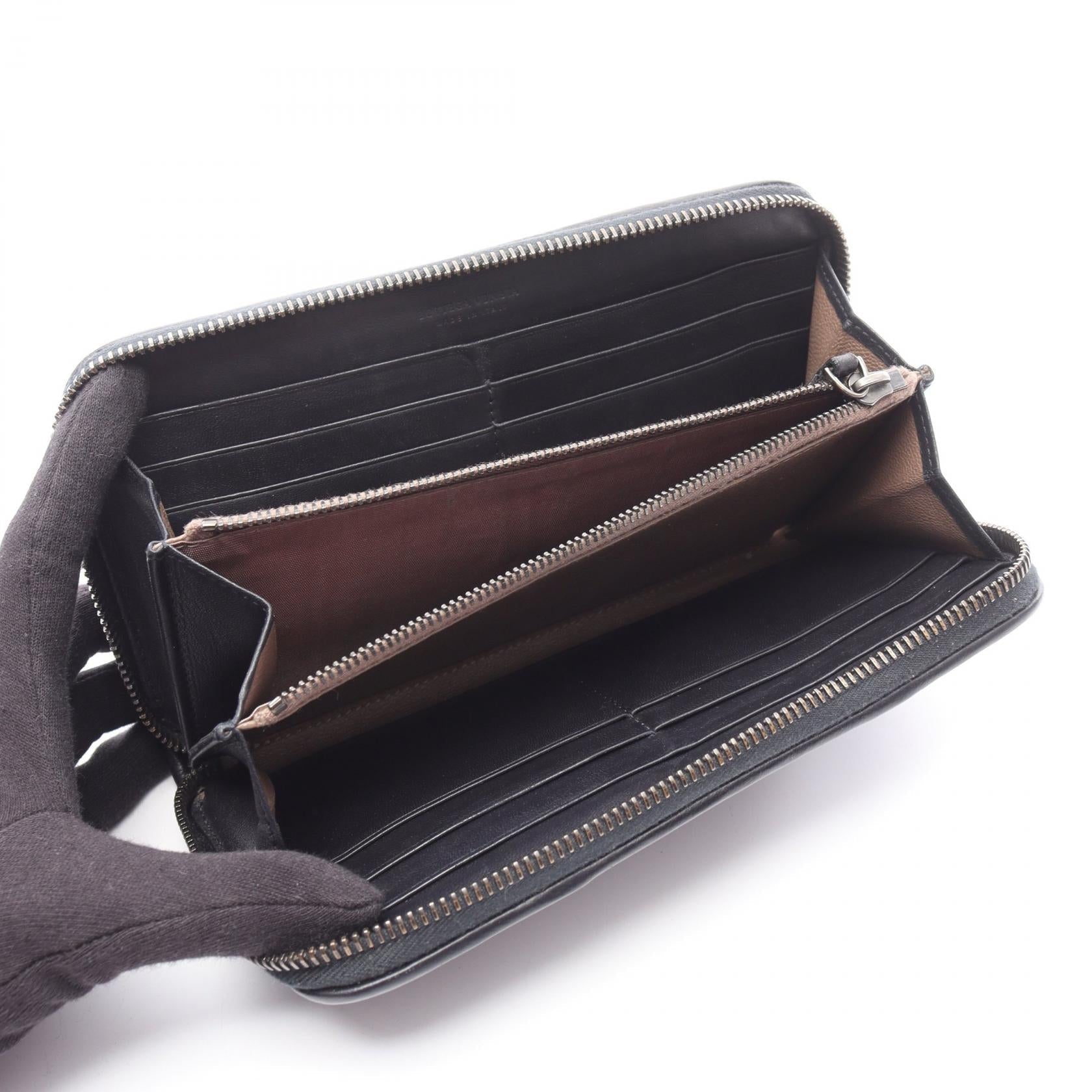 ボッテガヴェネタ イントレチャート レザー ラウンド長財布