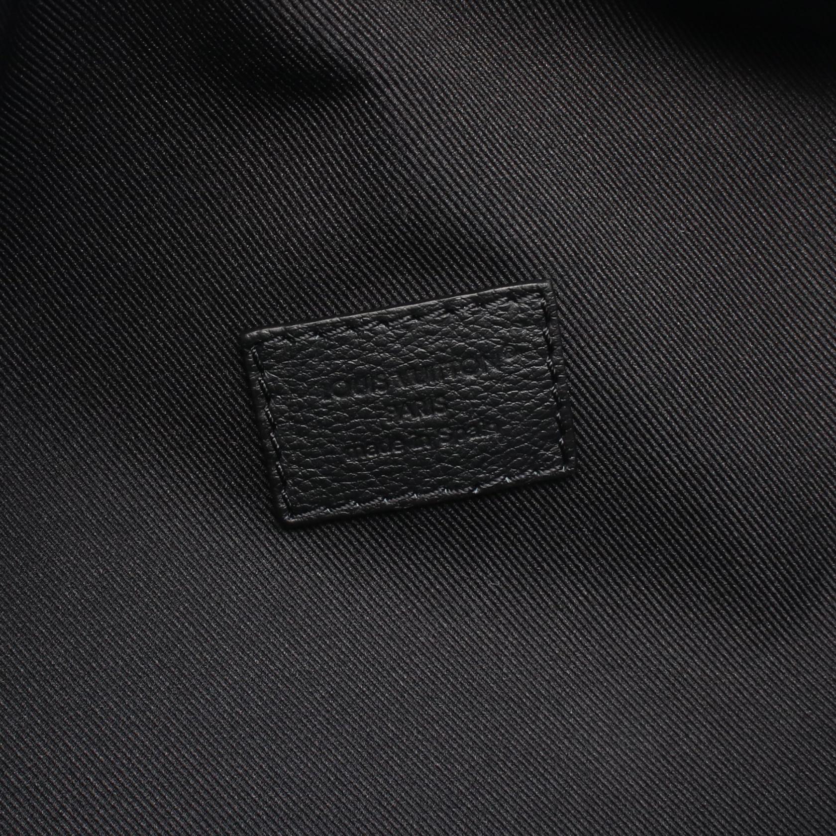 ルイ・ヴィトン ラッシュ モノグラム シャドウ ウエストバッグ