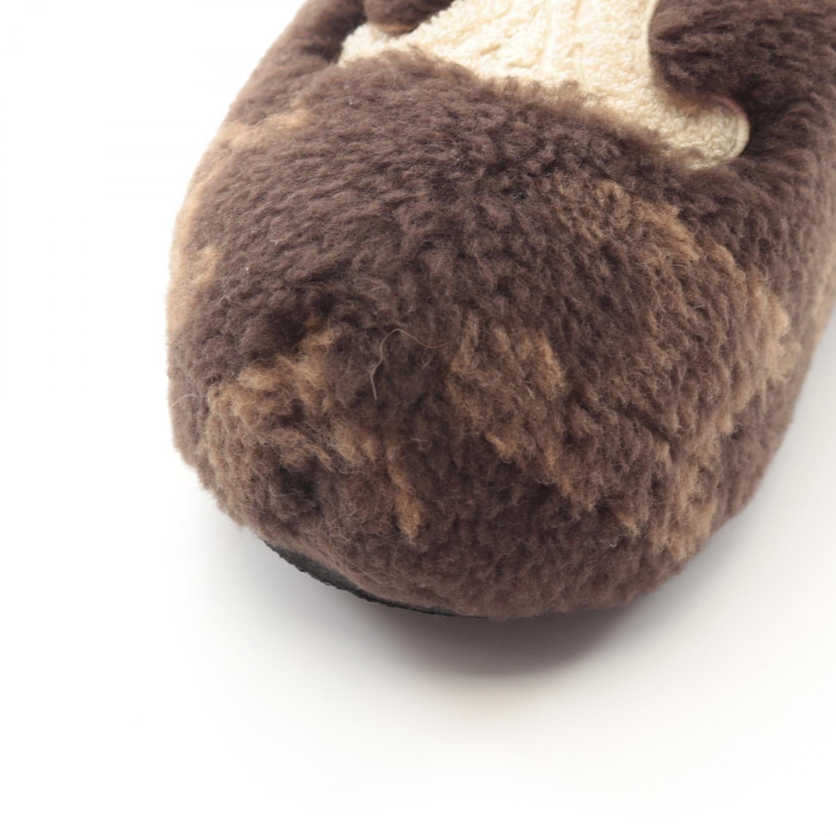 セリーヌ トリオンフ ウール ミュール サンダル