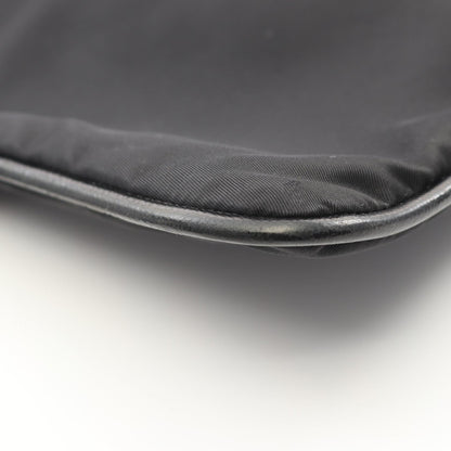 プラダ テッスート サフィアーノ レザー ショルダーバッグ