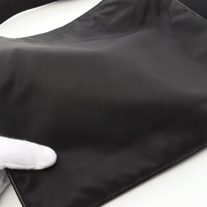 プラダ テッスート サフィアーノ レザー ショルダーバッグ