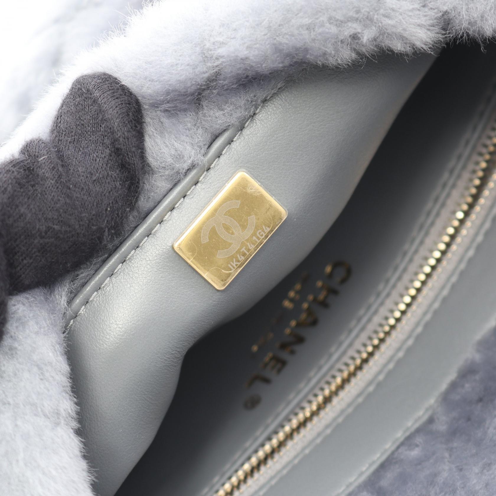 シャネル マトラッセ シアリング ショルダー バッグ