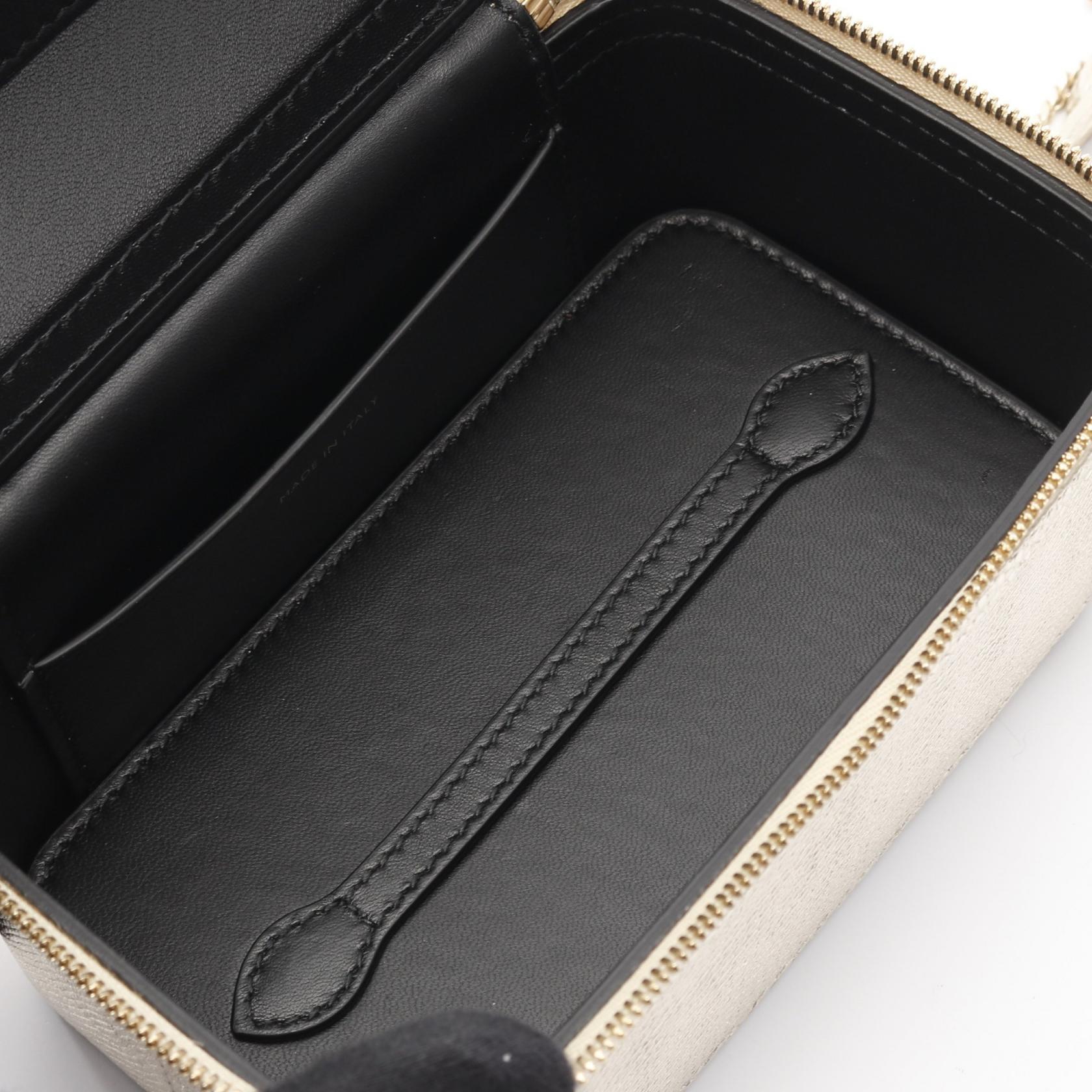 BVLGARI セルペンティ ヴァニティ レザー ハンドバッグ