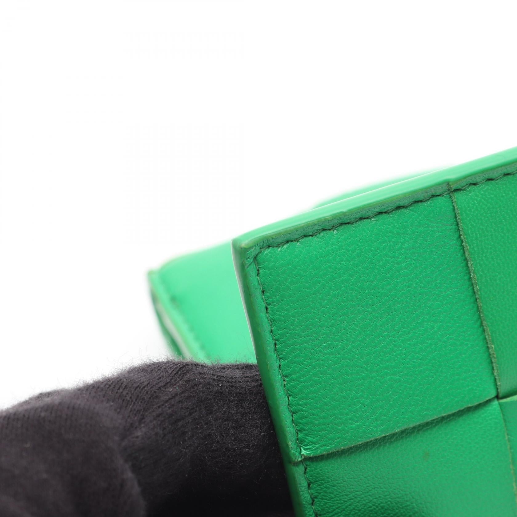 ボッテガヴェネタ カセット レザー三つ折り財布