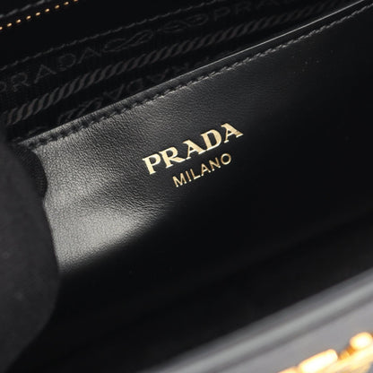 プラダ サフィアーノ ソフト カーフ ハンドバッグ