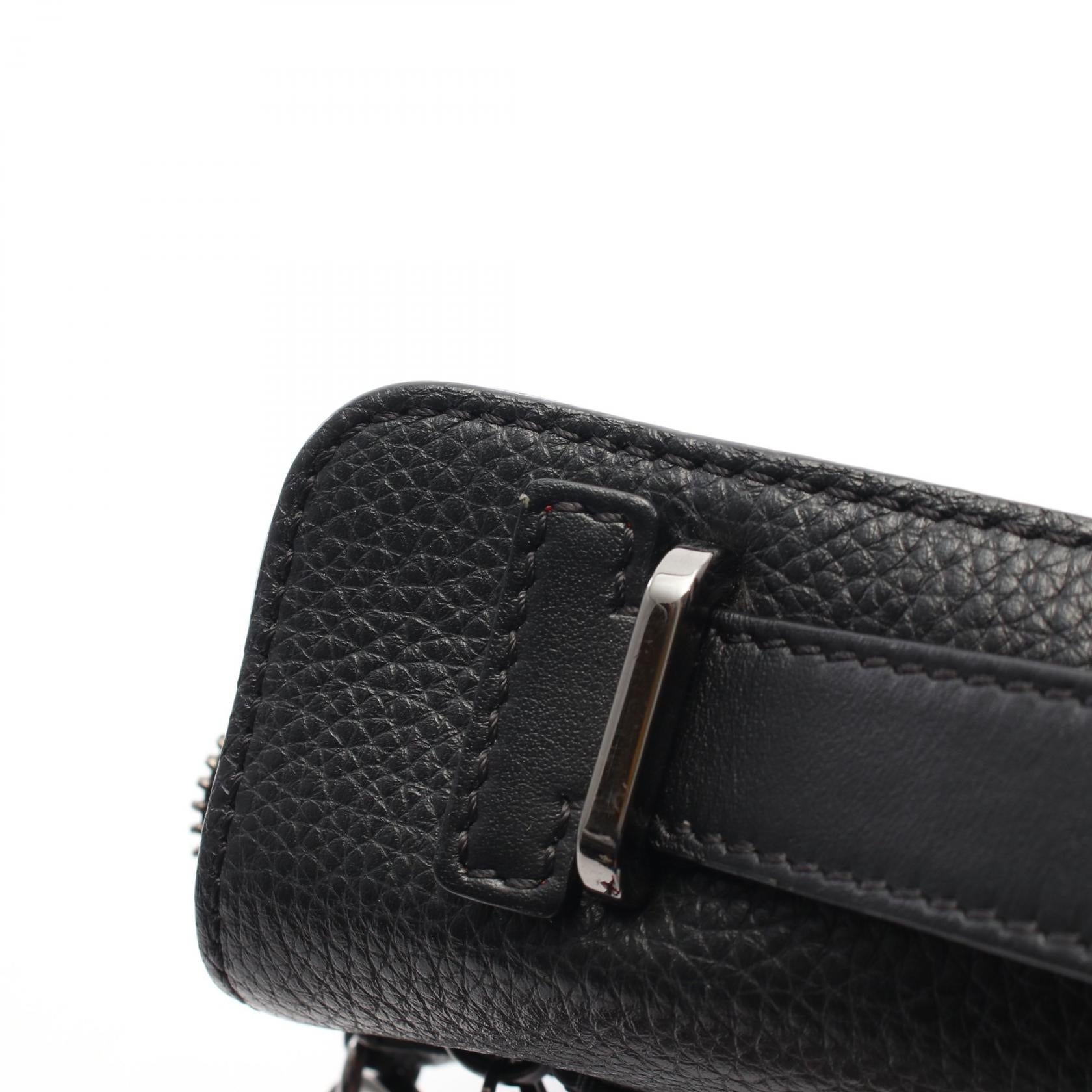 クリスチャン ルブタン キビ ポーチ レザー 2WAY バッグ