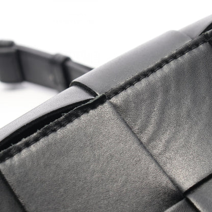 ボッテガ・ヴェネタ カセット マキシ イントレチャート レザー ベルトバッグ