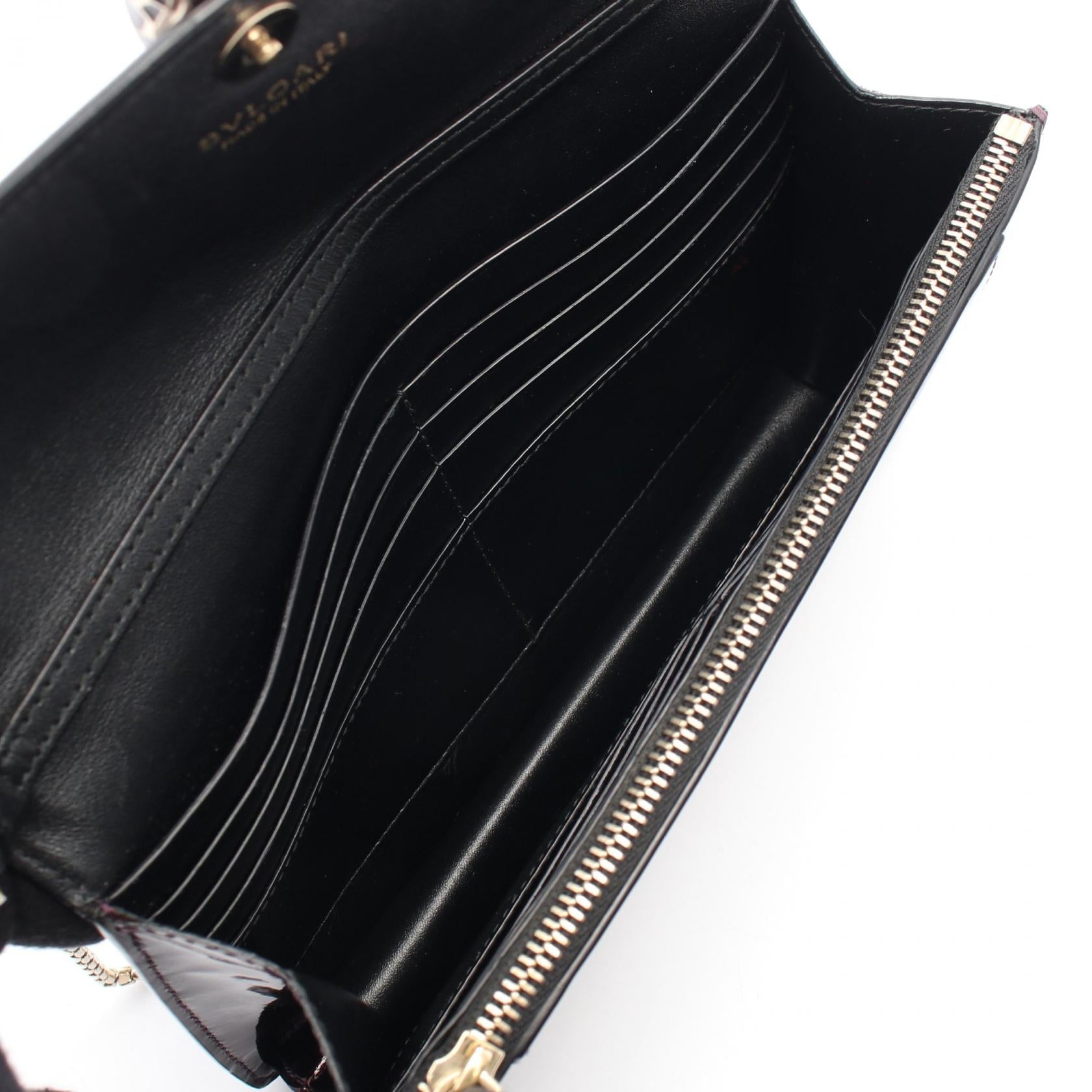 ブルガリ セルペンティ フォーエバー パテントレザー ショルダーバッグ