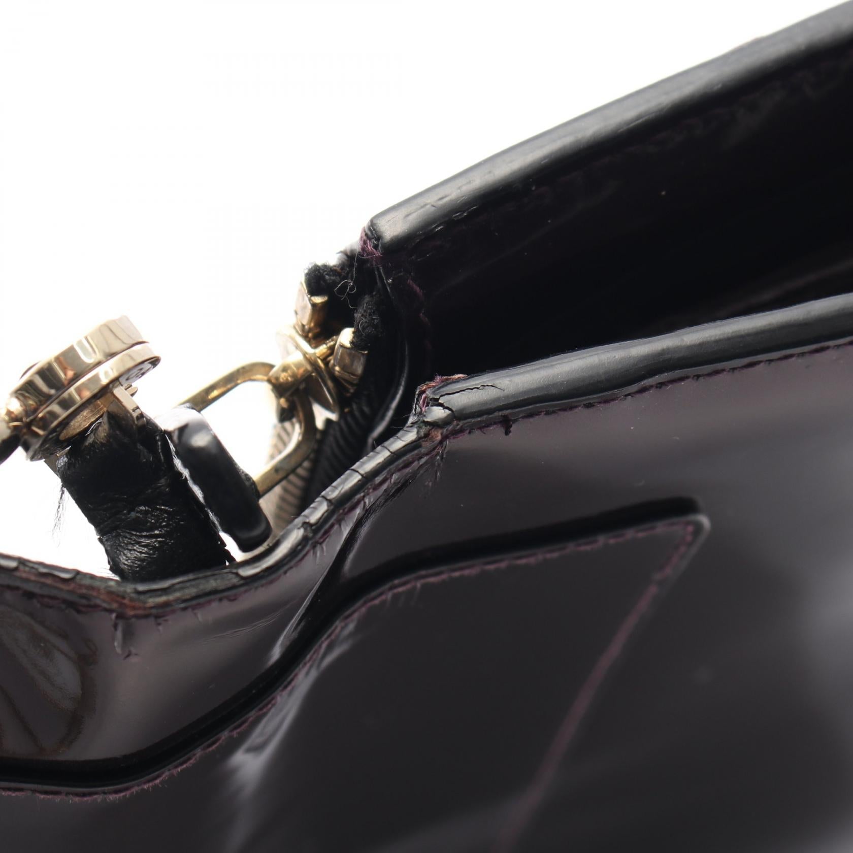 ブルガリ セルペンティ フォーエバー パテントレザー ショルダーバッグ