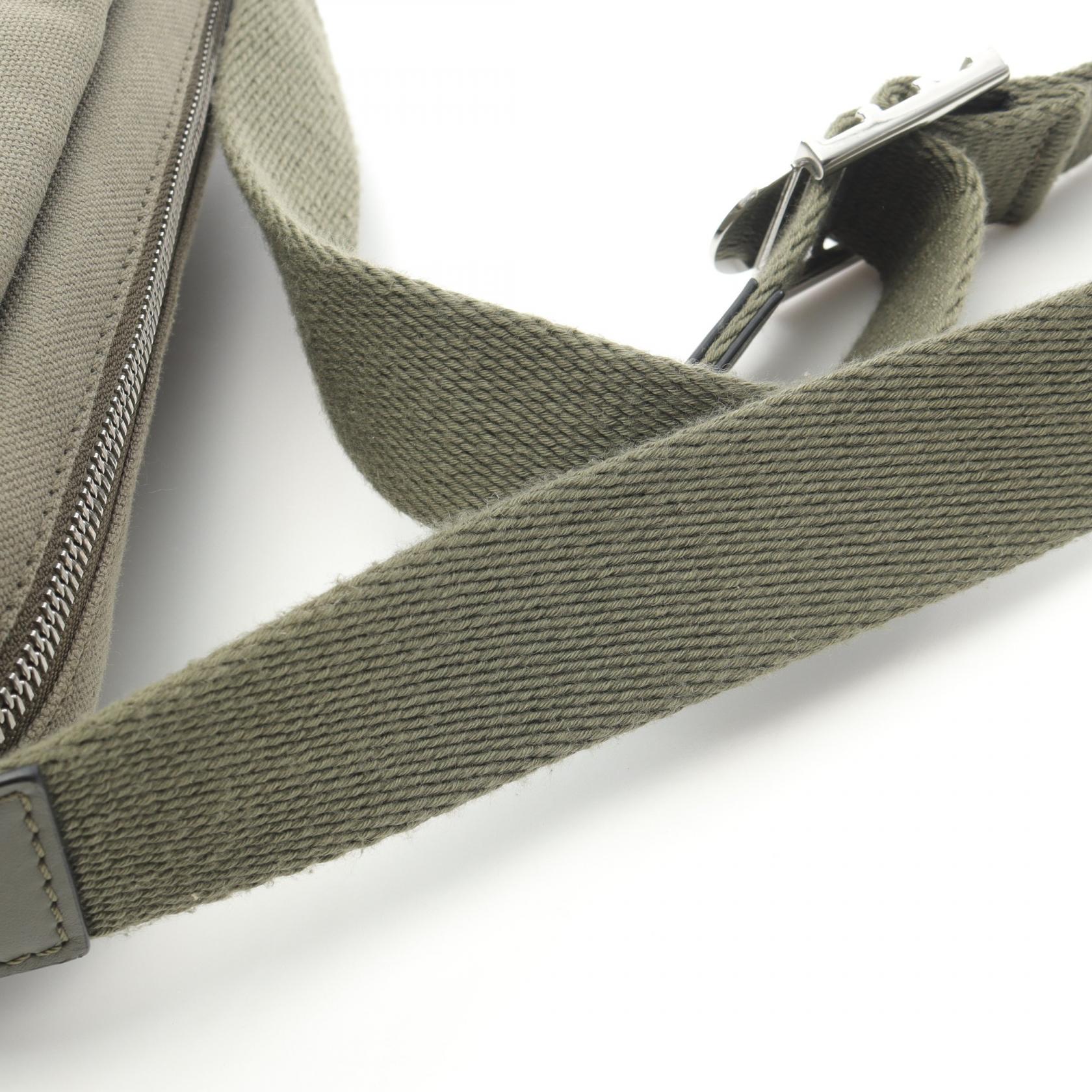 ロエベ MILITARY MESSENGER SIGNAT キャンバス レザー ショルダーバッグ