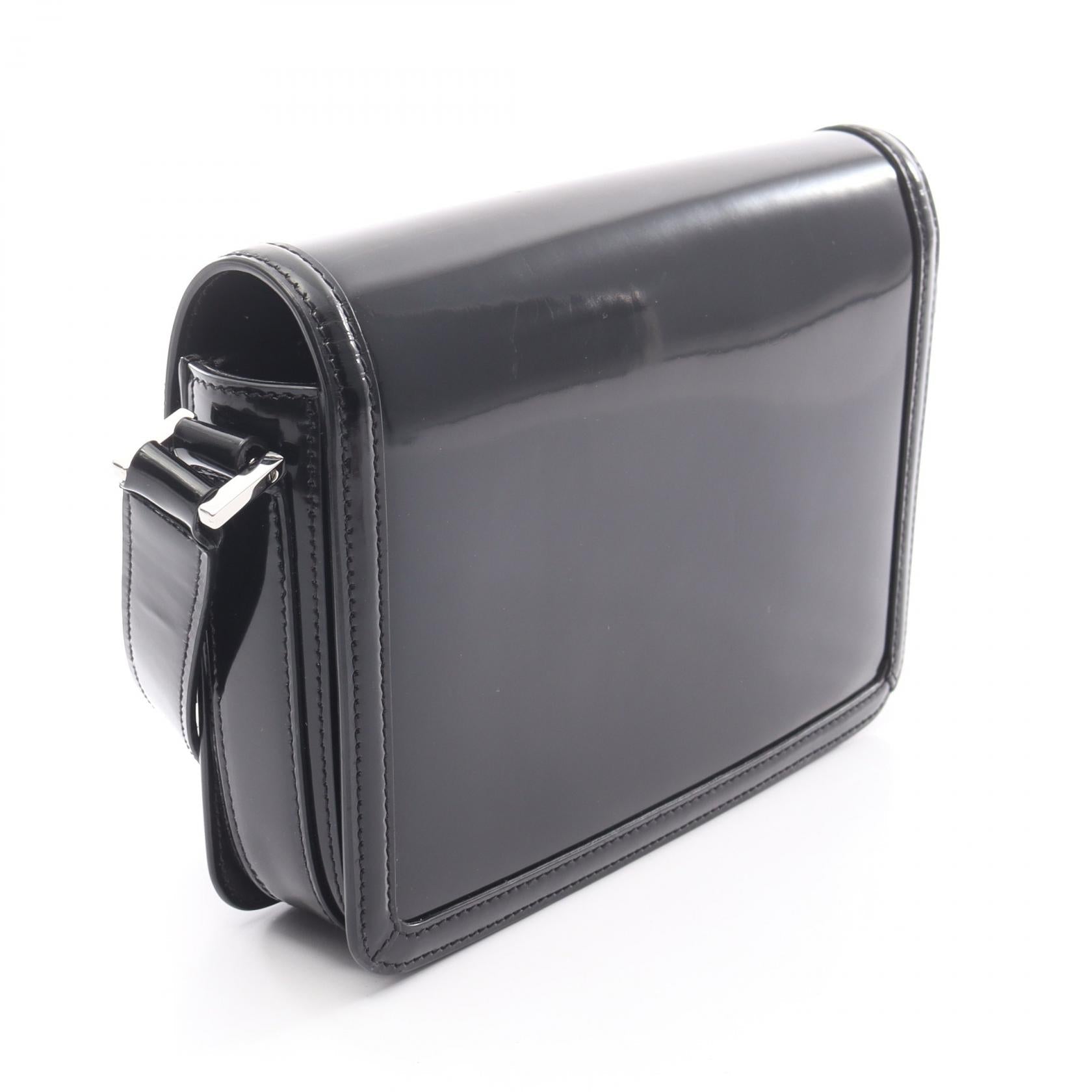 サンローラン パリ ソルフェリーノ パテント レザー ショルダーバッグ